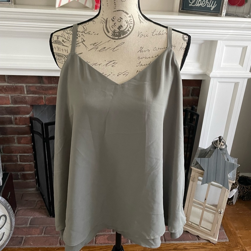 Torrid Size 00 sea foam green cami